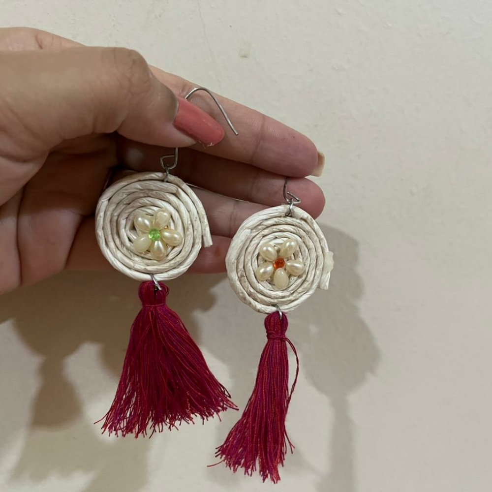 Tassel earrings - Picture 1 of 3